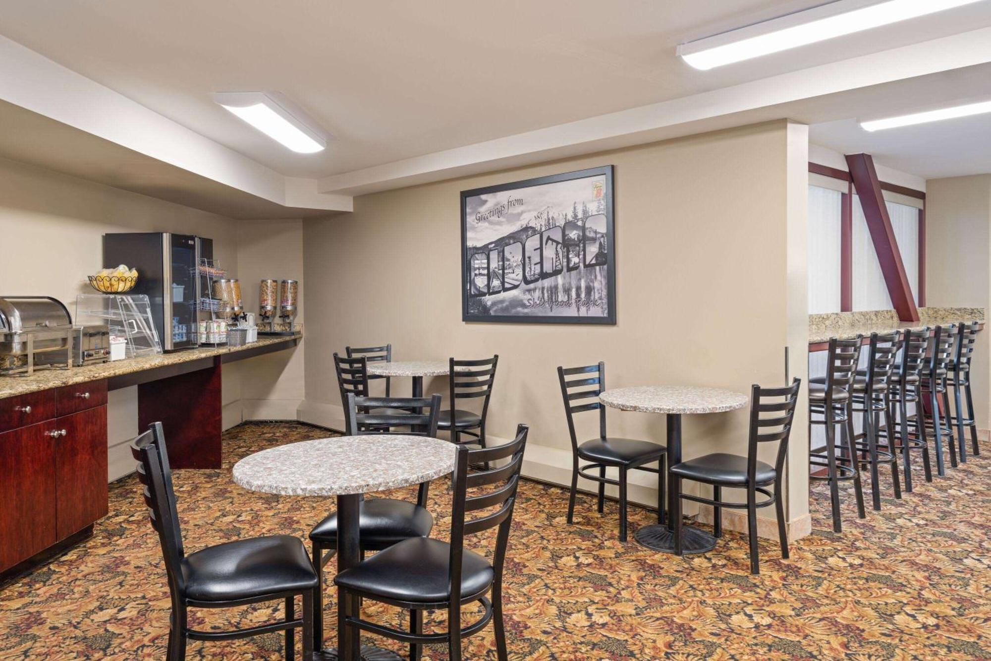 Super 8 By Wyndham Sherwood Park/Edmonton Area מראה חיצוני תמונה