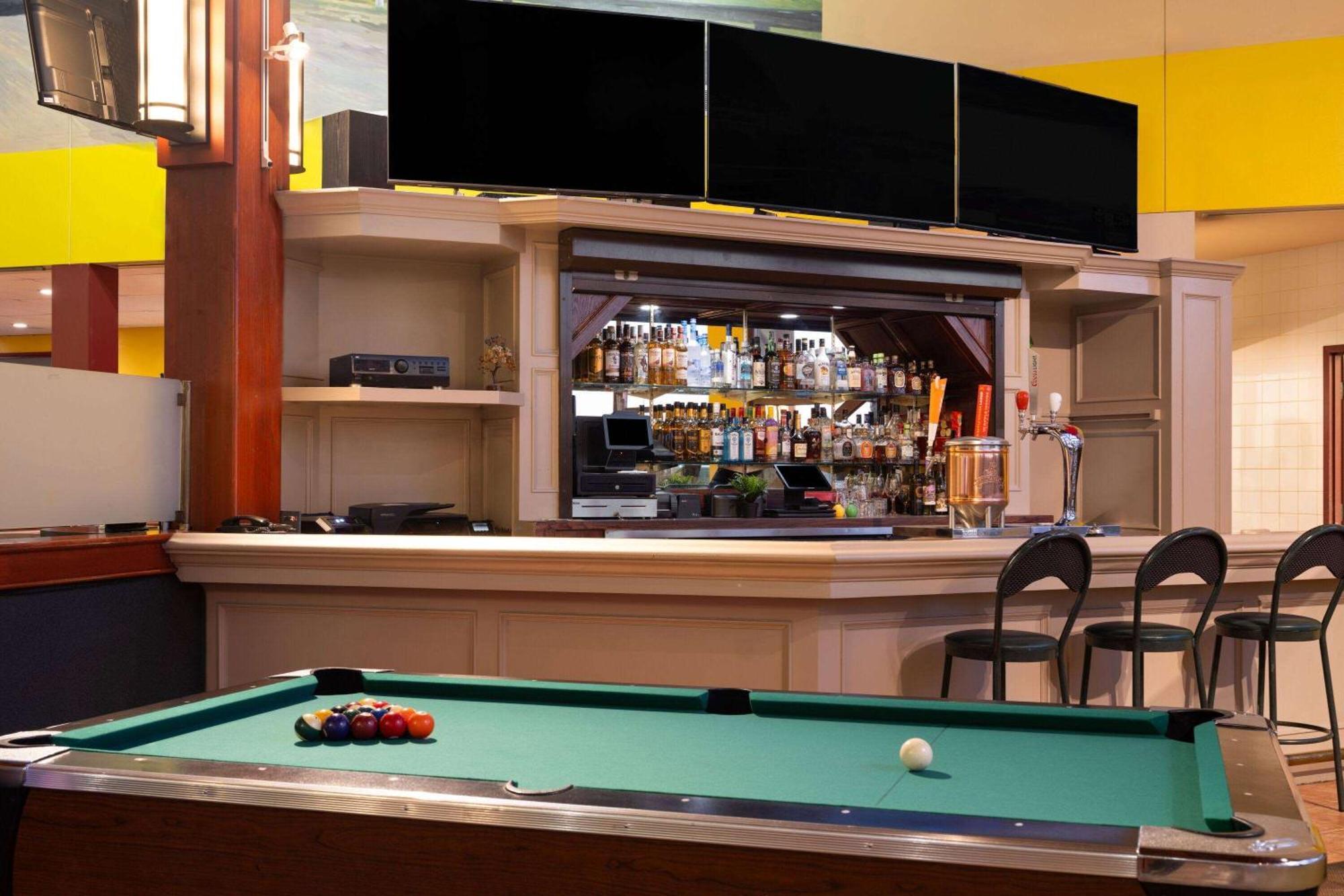Super 8 By Wyndham Sherwood Park/Edmonton Area מראה חיצוני תמונה