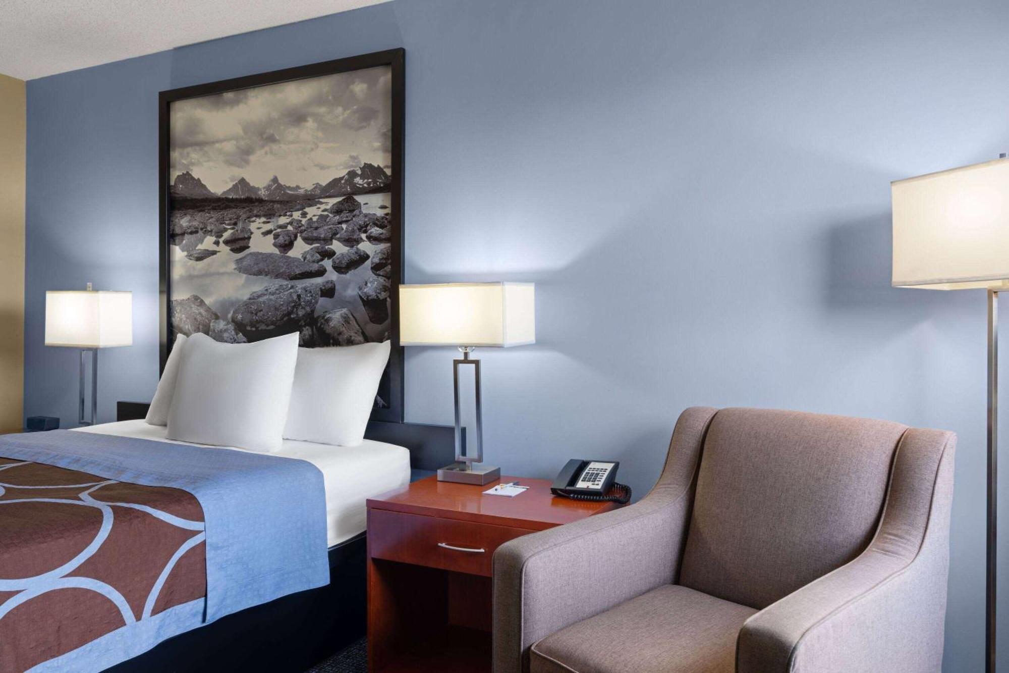 Super 8 By Wyndham Sherwood Park/Edmonton Area מראה חיצוני תמונה