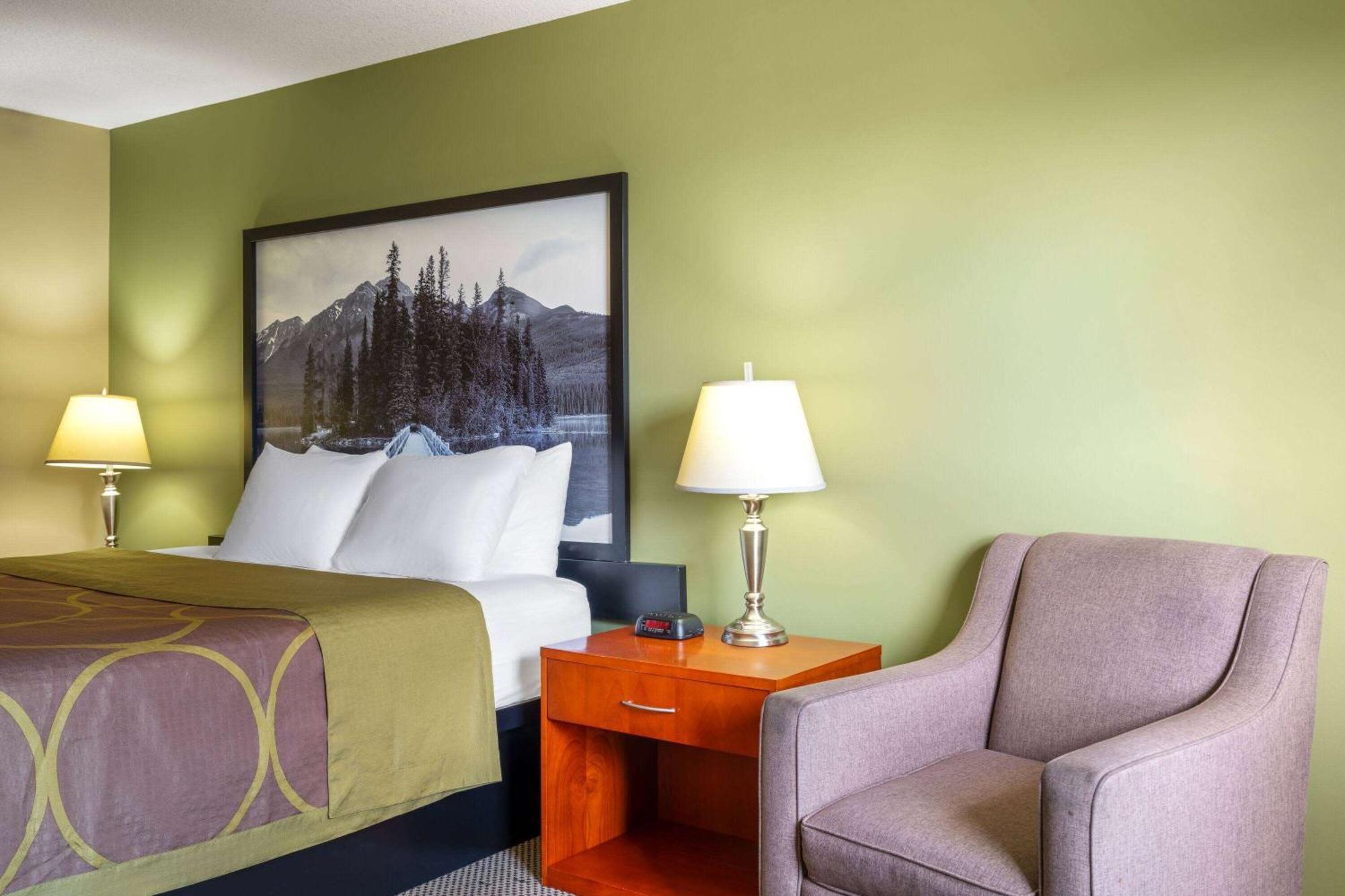 Super 8 By Wyndham Sherwood Park/Edmonton Area מראה חיצוני תמונה