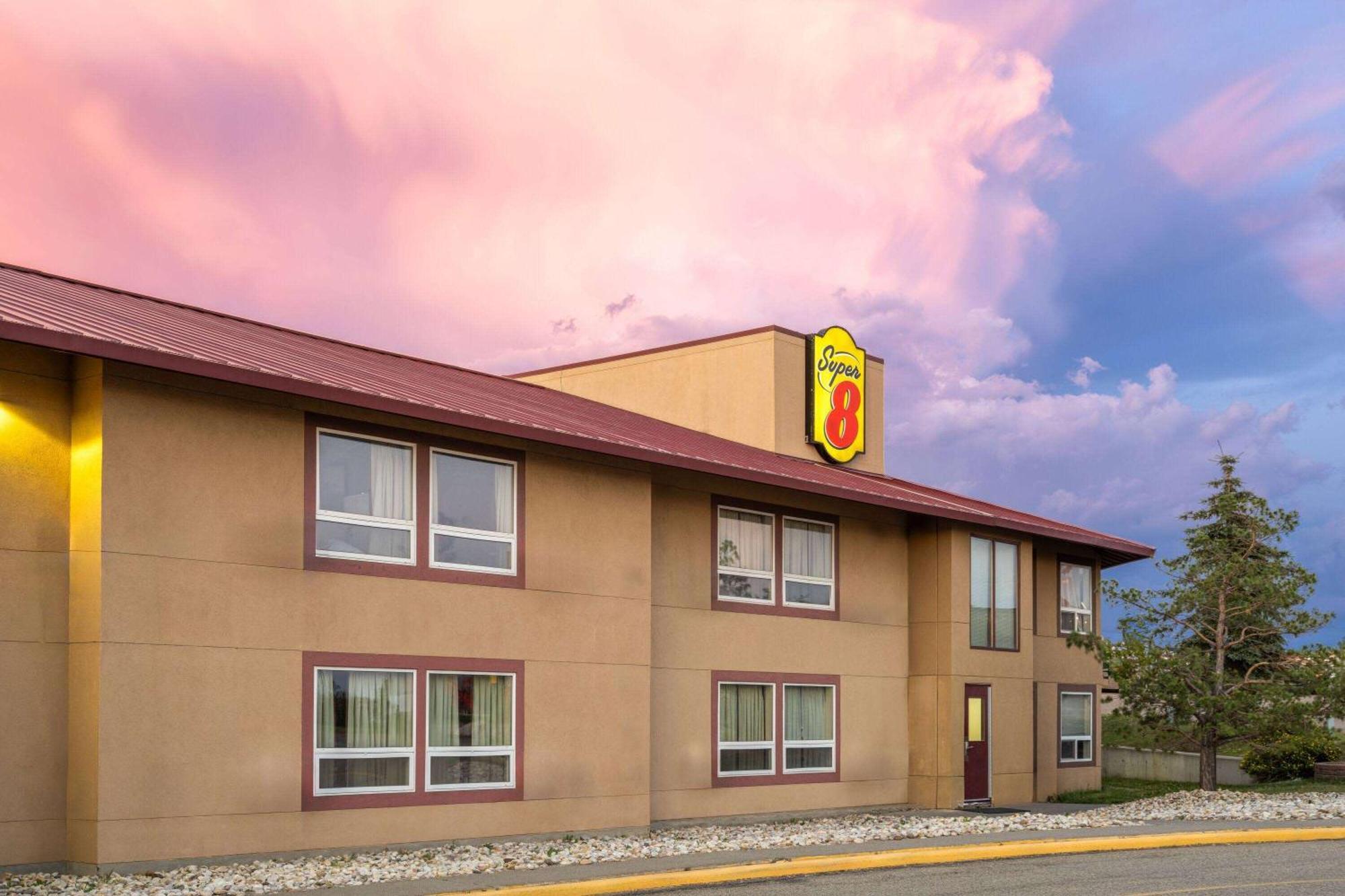 Super 8 By Wyndham Sherwood Park/Edmonton Area מראה חיצוני תמונה