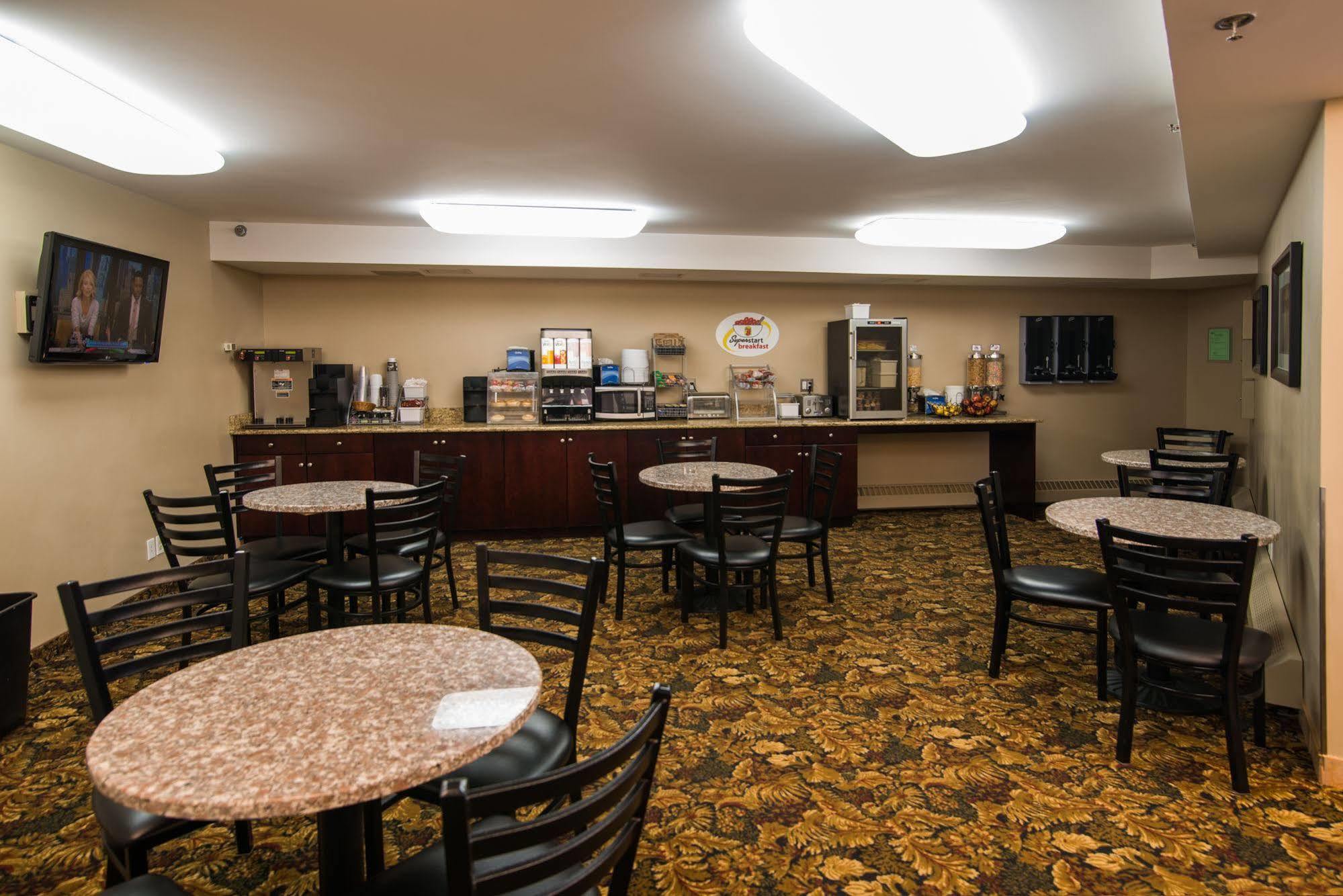 Super 8 By Wyndham Sherwood Park/Edmonton Area מראה חיצוני תמונה